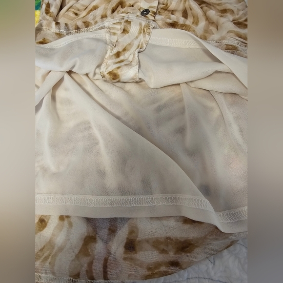 Jane & Delancey Tan and White Striped Blouse Women's Size Small NWOT - Picture 6 of 9